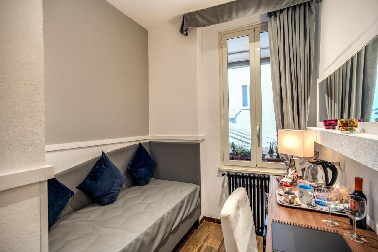 Piazza Di Spagna Comfort Rooms Roma Ngoại thất bức ảnh
